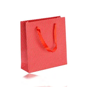 Papirnata poklon vrećica - crvene boje, bijele točkice, glatka površina