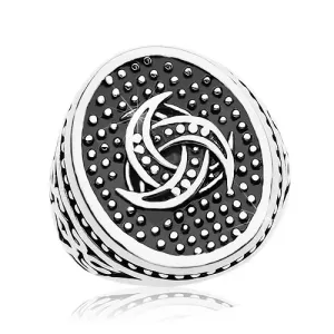 Čelični prsten, točkasti oval sa keltskim motivom, ornamenti na krakovima - Veličina: 58