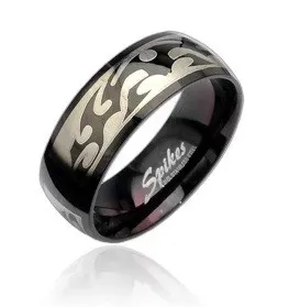 Crni čelični prsten sa plemenskim uzorkom srebrne boje - Veličina: 59