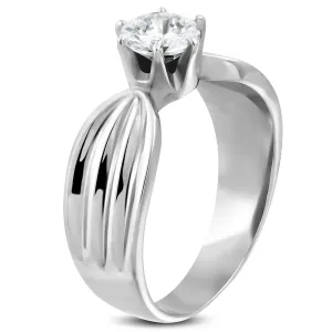 Ženski prsten s uzorkom i cirkonom - Veličina: 51