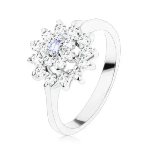 Sjajan prsten srebrne boje, svijetlo ljubičasta sredina, cirkonski krug - Veličina: 53
