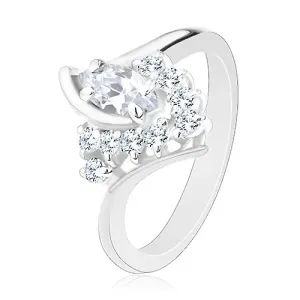 Sjajan prsten srebrne boje, zakrivljeni krakovi, prozirni cirkoni - Veličina: 49