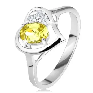 Svjetlucavi prsten sa siluetom srca, zeleno-žuti ovalni cirkon, tri prozirna cirkona - Veličina: 50