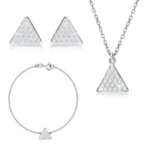 925 srebrni set od tri dijela - jednakostranični trokut s cirkonima, lančić