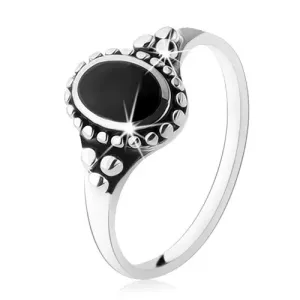 Prsten od 925 srebra s patinom, crni oval, male kuglice, visoki sjaj - Veličina: 54