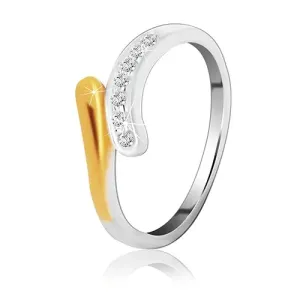 Srebrni prsten - zaobljena linija s cirkonima i zlatnim štitnikom - Veličina: 52