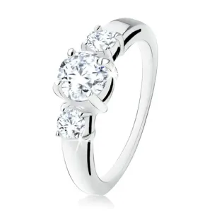 Zaručnički prsten od srebra 925, tri okrugla prozirna kamena, razdvojeni krakovi - Veličina: 49