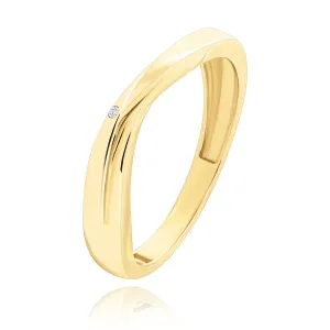 9K Žuto zlatni prsten - valovita linija ukrašena sa malim cirkonom, podijeljena ramena - Veličina: 49